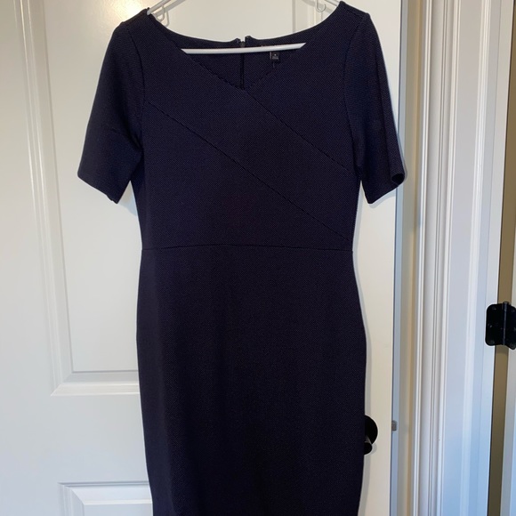 Banana Republic Fitted Dress - Picture 2 of 5